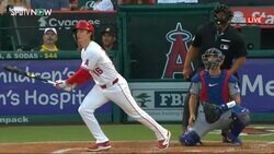 「ショウヘイ、見てくれた？」大谷翔平の“弟分”が躍動！ お株を奪う豪快な“恩返し弾”にエ軍ファン大盛り上がり「泣ける」