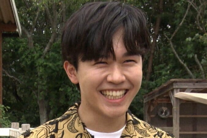 【写真・画像】“令和の愛人”真島なおみ、9歳の頃の美少女すぎる写真を公開！ 千鳥ノブ「うわぁ～かわいい！超絶サラブレッドやん」　1枚目