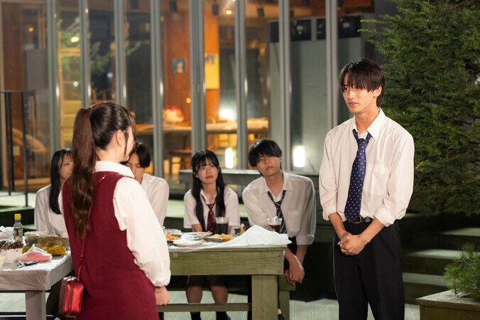 モテすぎた高3男子・はなみち、4度目の旅でついにカップルに！異例の“逆告白”で理想の女子・りんかと熱烈ハグ「マジ運命感じた」『今日好き』カンヌン編第5話 4枚目