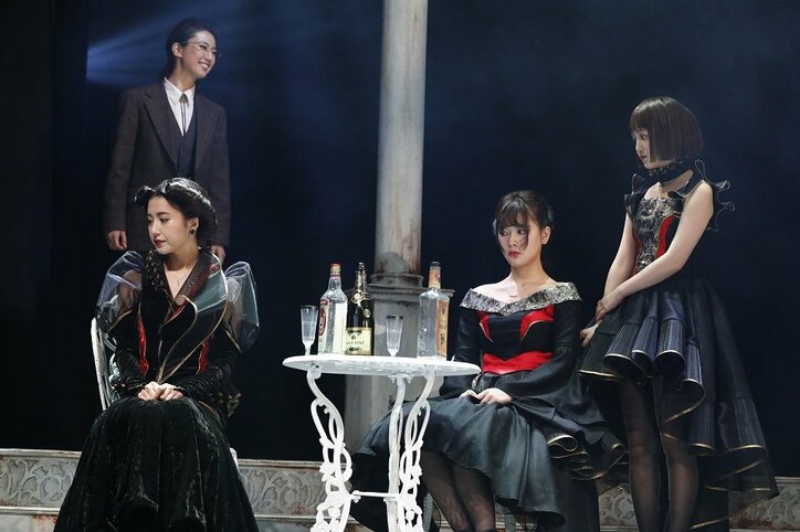 乃木坂46の「三人姉妹」衛藤美彩、伊藤純奈、久保史緒里が出演する舞台が本日開幕