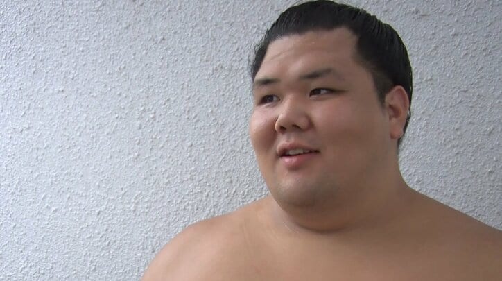 右膝負傷から復活　幕内上位に帰ってきた「絶対にびびらない」若きファイター阿武咲