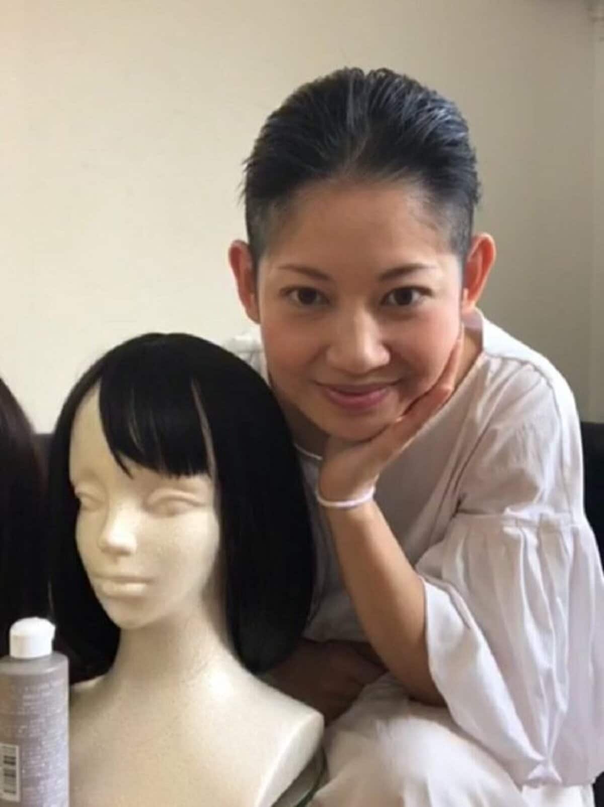 大渕愛子弁護士 寄せてきた 夫の髪型公開 気付いたら 刈り上げ夫婦 話題 Abema Times