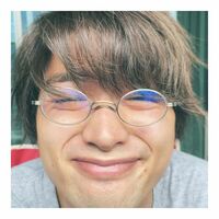 白洲迅、丸メガネの“顔面ドアップ写真”を公開「役者はじめて10年だったみたいで ありがとうございます」