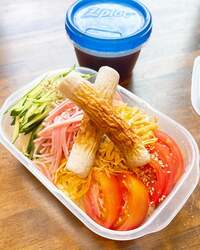 みきママ『冷やし中華うどん弁当です！！』