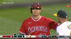 大谷翔平を襲った“珍事” 相手投手のピッチクロック違反で四球→場内大ブーイング チームは大敗で今季ワーストタイの借金7