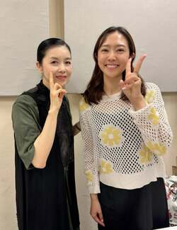 演歌歌手・羽山みずき、藤あや子との2ショット披露「お久しぶりにご一緒できとっても嬉しかった」