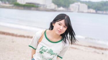 元AKB48大西桃香のソログラビア、ビーチ＆プールを満喫 ヤンマガWeb