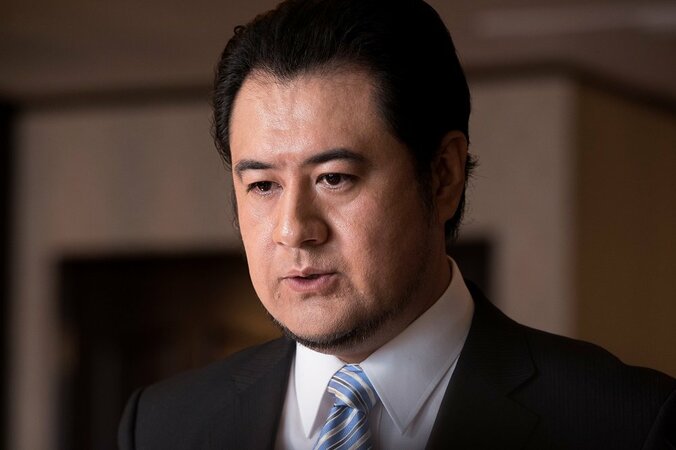 『ハゲタカ』最終回にナレーション・小手伸也がサプライズ出演「正直『出たい！』と思っていた」 2枚目