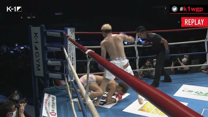 左フック一閃、“前のめり”KO　11勝11KOの“KOマシーン”が絶叫「K-1舐めんな！」 1枚目