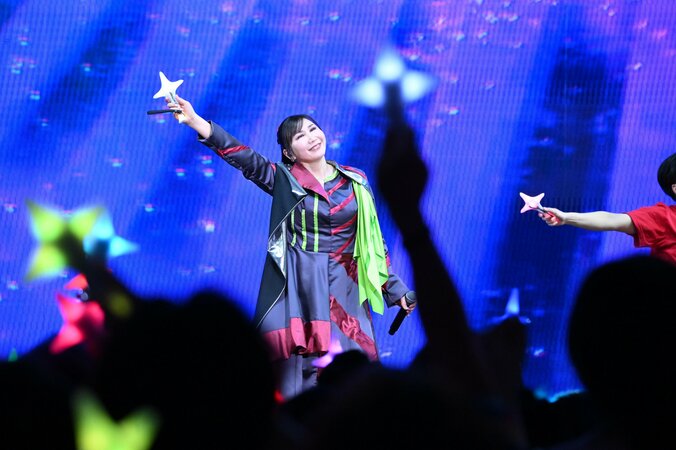 宙を舞う“ロンギヌスの槍”から緒方恵美が涙で語る本音と感謝まで！『エヴァンゲリオン』30周年フェス【DAY2】 5枚目