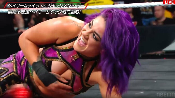 ライラのビンタで覚醒するベイリー