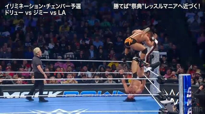 【映像】逆さ吊り→2人まとめて投げ飛ばす“チート技”