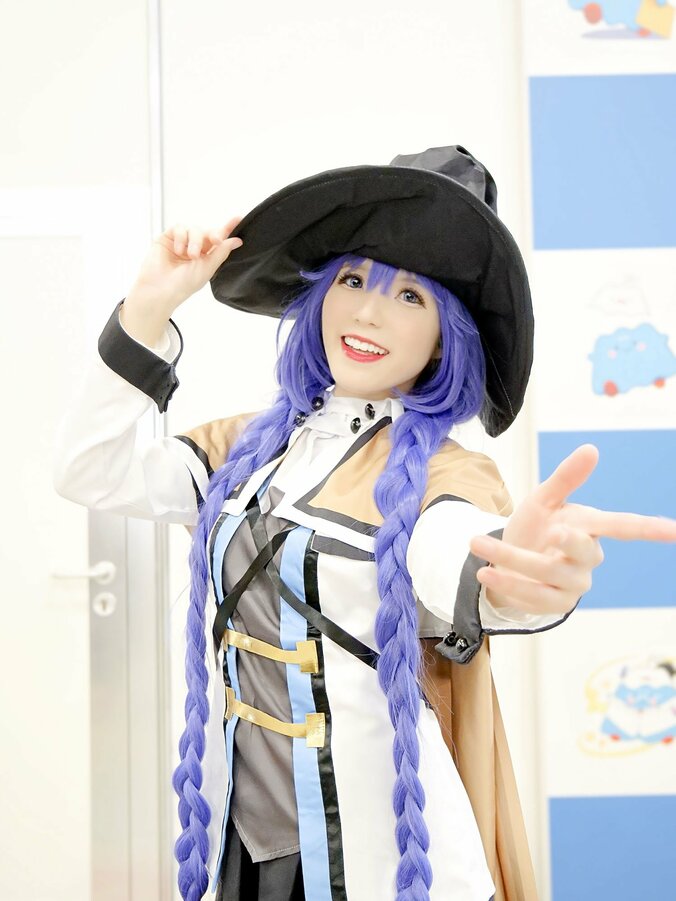 [Photos/Images] Overcoming Pre-Shooting Troubles... Utilizing Petite Stature for 'Mushoku Tensei' Roxy Cosplay 3rd