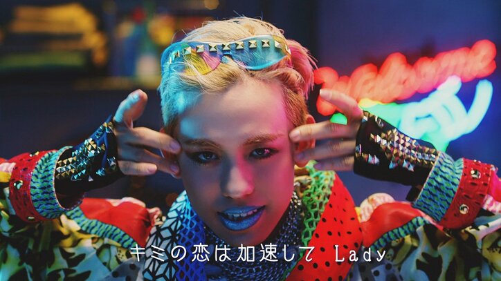りゅうちぇる、美声を披露 セクシーなミュージシャン姿に反響