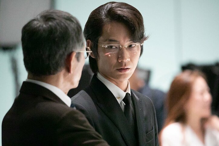綾野剛「男として見てくれた」と小林薫に感謝 ドラマ『ハゲタカ』がクランクアップ