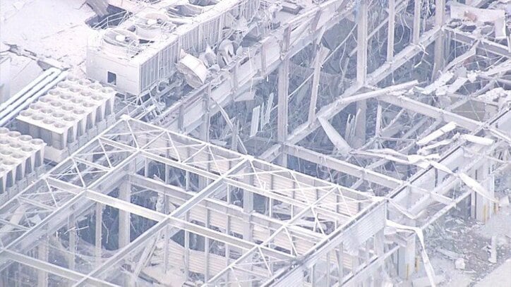 【随時更新】少なくとも数人の死亡確認　従業員とみられる20～30人の安否不明　イオンモール熊本 爆発で建物崩落　｢ドンッ｣という大きな音が…　自衛隊も救助活動に　熊本で震度７の地震発生