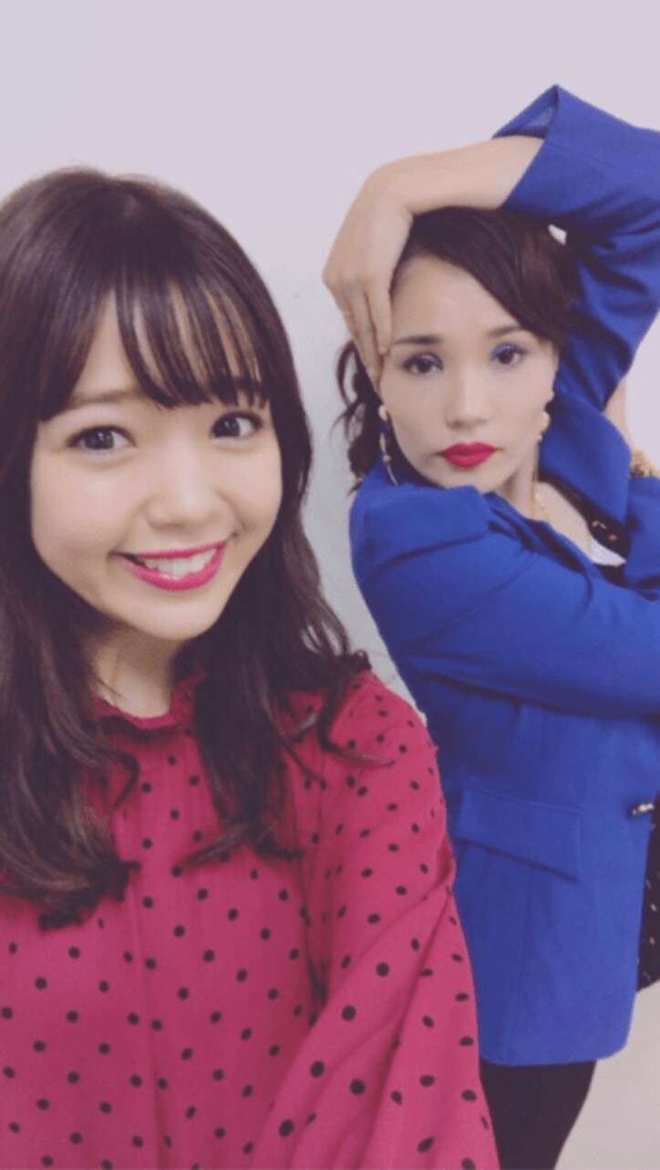 平野ノラ、“2つ上の姉”能面とのそっくり2ショットを公開