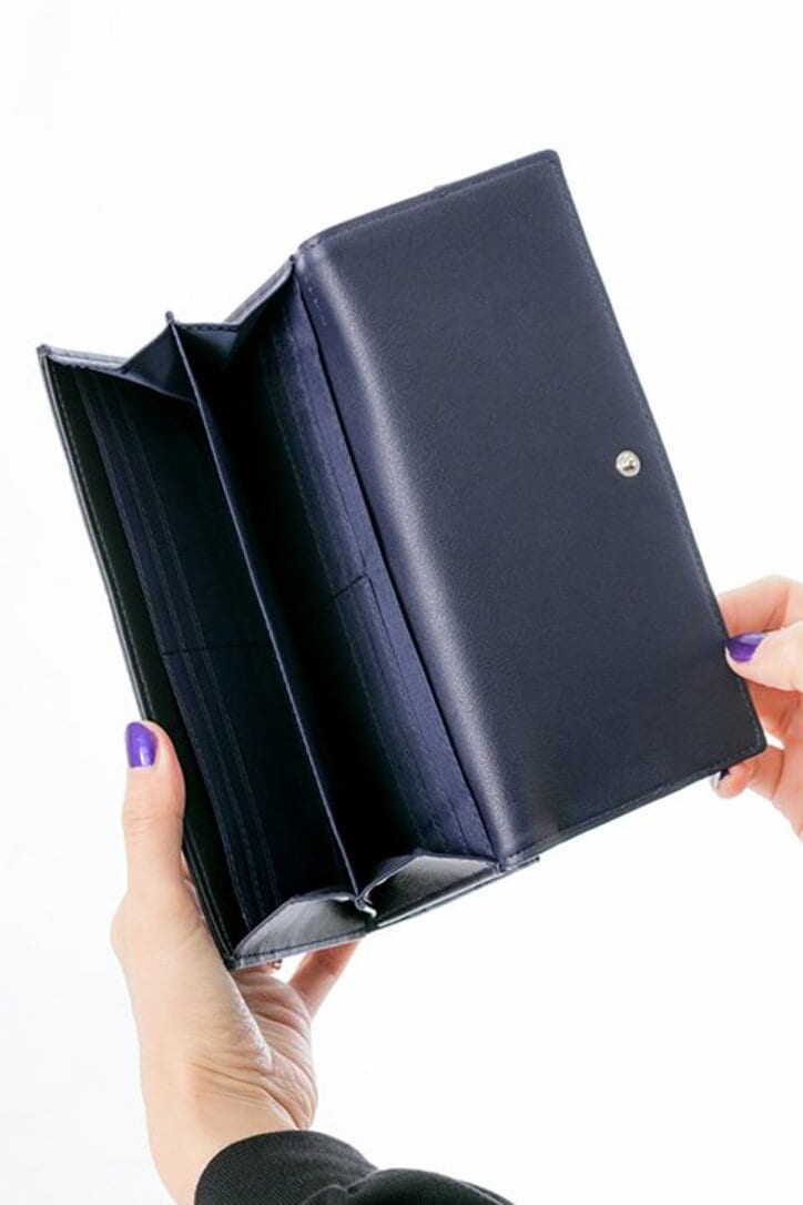 アニメ『K RETURN OF KINGS』伏見猿比古と八田美咲イメージのコラボアイテムが登場！　冬パンプスが普段使いにぴったり