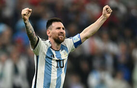 メッシが悲願の戴冠、アルゼンチンがフランスとの歴史に残る激闘をPK戦の末に制して36年ぶり3度目の優勝《カタールW杯》