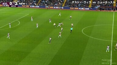 「半端ない」「うますぎ」敵４人の密集地帯を華麗に抜け出したエグい瞬間！リヴァプールやバルサも関心のフランス代表MFにファン熱狂