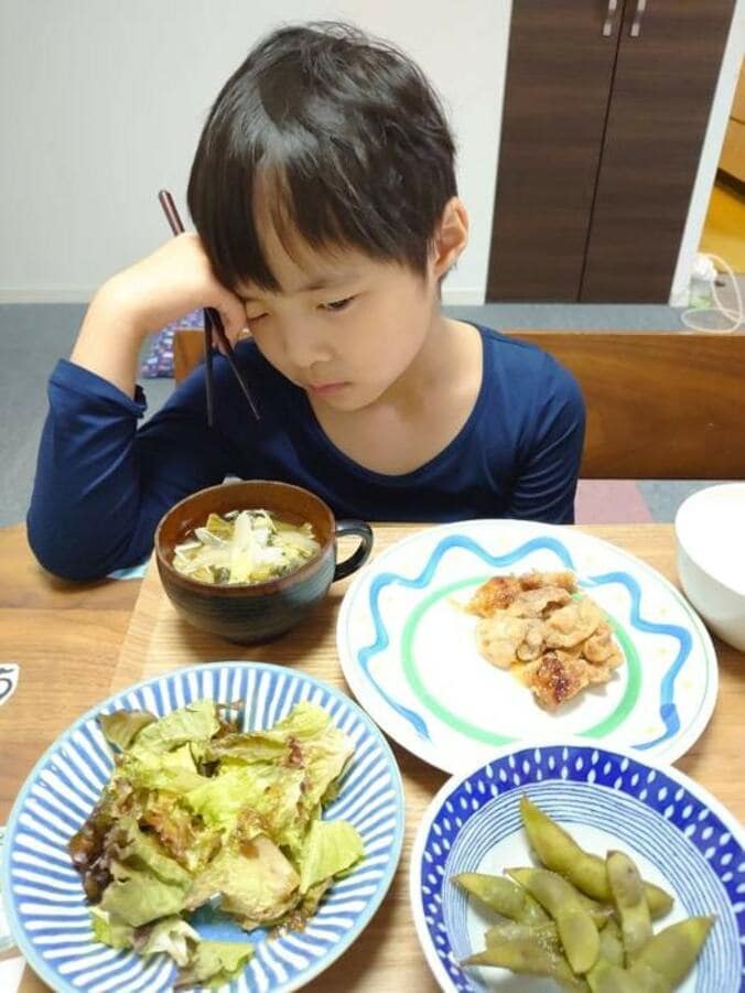  山田花子、次男のテンションが下がった夕食のメニュー「こんなに落ち込むのね」  1枚目