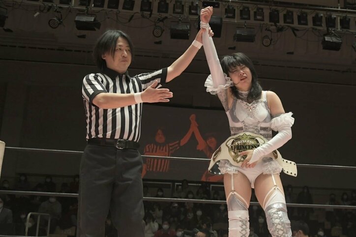「100年規模で防衛します」辰巳リカ、執念の足4の字で東京女子プロレス王座奪取