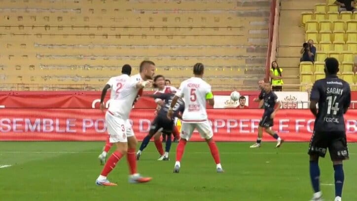 【映像】相手選手をいきなり首投げした瞬間