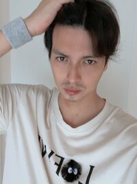 アレクサンダー『朝からのんちゃんと喧嘩‼️』