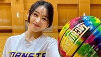 「ナイスショットナイスバディ！」桜井日奈子(26)ハイヒールブーツ＆パンツスタイルでバスケ プレー動画をファン絶賛