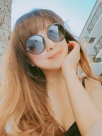 渡辺美奈代『プールサイド』