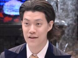 「公園で男性からダンボールを貢がせていた」地元で話題の“ピンク服の女性”と10年ぶりの再会！まさかの正体に驚き