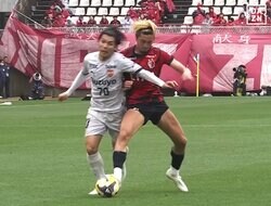 「ガン！」鈴木優磨、“衝撃ショルダーチャージ”で清水DFを吹っ飛ばす「強すぎて笑う」「流すんだw」圧巻ボール強奪にファン驚愕