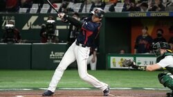 大谷翔平のパワーが東京ドームに収まらない！飛びすぎて自分の看板に当たる衝撃的珍事「バケモンだろw」