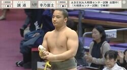あらゆる角度で魅力的な18歳の幸乃富士