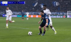 疑惑のPK判定！「足かかってる？」微妙すぎるワンシーンがSNSで話題「VARが入らないの謎」「スローで見ても…」マドリードMFに同情の声