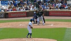 球場騒然！ 一体、何が起きた！？ 今永昇太のボールでハプニング発生… 相手打者が“ありえない三振”「怖すぎる」「飛ばしすぎだろ」