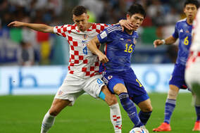 【W杯】冨安健洋が安定プレー！　クロアチア戦でスタメン、絶妙コース取りでボールロストを誘発