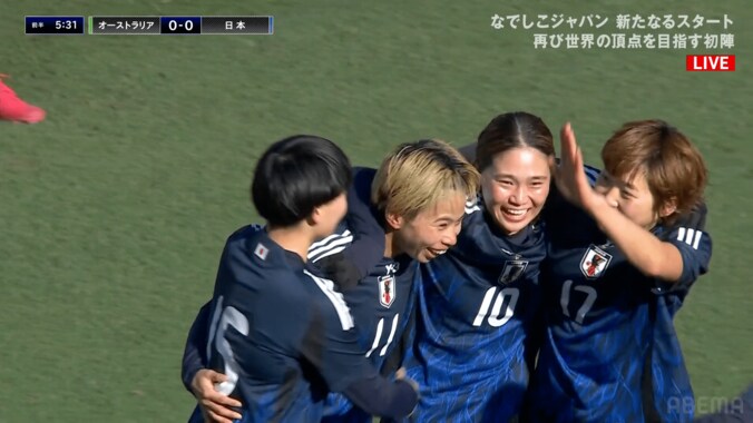 えっ、触ったの？ なでしこジャパンFWの“超反応おしゃれフリック弾”に驚愕！「田中碧みたい」「めっちゃうまい」田中美南がスーパーゴール 3枚目