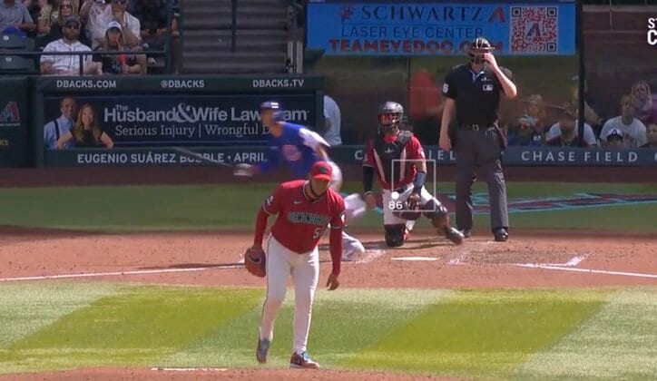 【写真・画像】信じられない！ 大谷翔平が“デカすぎる”「マジかよ…」 前田健太のモーションを盗む→大胆リードから“爆速盗塁”「本当に走るの！？」　1枚目