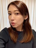  飯田圭織、保護者会でのコーデを披露「ネイビーの洋服が増える」 