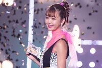藤田ニコル、ヘアカラーを暗めにチェンジ「お人形さんみたい」「大人ぽっくていい」と絶賛の声