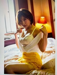 熊田曜子『バストアップ体操』