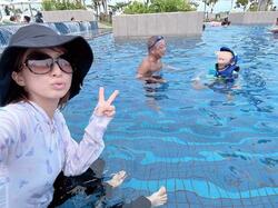  辻希美、沖縄旅行で対策をするも痛みが出て反省「首とか頭皮塗り忘れて」 