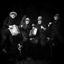 巷で話題の昆虫ラッパー”昆虫はすりんぐ”が、ニューシングル『ナンセンス (REMIX)』を本日3月4日（水）にリリース。