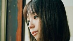 “デビュー22周年”小池里奈、温泉ロケで妖艶なグラビア 『FLASH』表紙＆巻頭初登場
