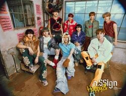 n.SSignの出演作品が特典映像になった2ndミニアルバム『Happy &』ABEMA特別版（全2種）が発売決定！