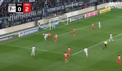 飛び込んだああ！ 潰し屋・佐野海舟、爆速ダッシュ→“ジャンピングキック”カバーリング炸裂　危機管理能力がビンビン反応…ファン大絶賛「遠藤航の後釜」