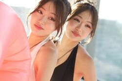 スタイル抜群！現役青学生の双子インフルエンサー、ストイックな体型管理明かす