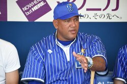 横浜DeNAラミレス監督にさらなる試練　「尺骨の骨折」が判明した梶谷、シーズン中の復帰は微妙