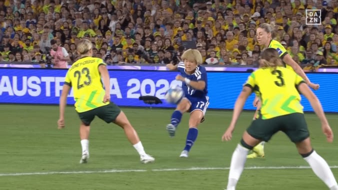 「えぐいゴラッソやん」なでしこFW、アジアカップ決勝でスーパーゴール先制点！「ワンステップであれ打てるの！」「無回転だったな」ファン騒然 2枚目